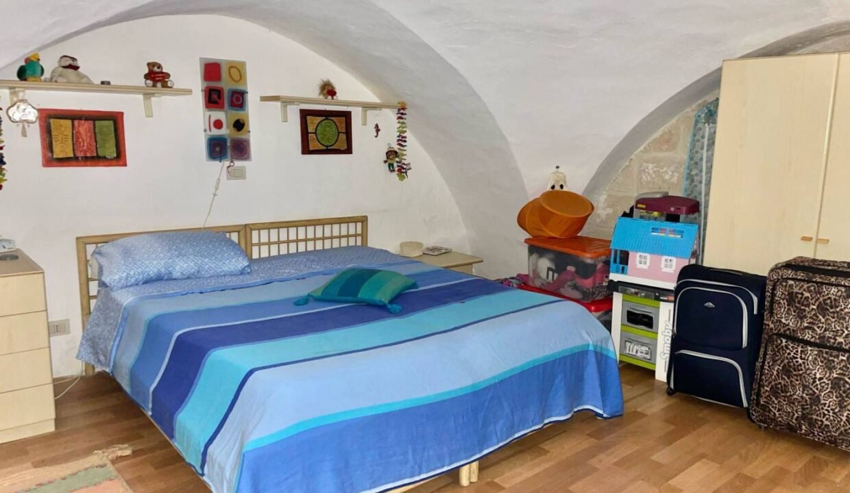 immobile-vendesi-via-peroscia-apulia-case (21)