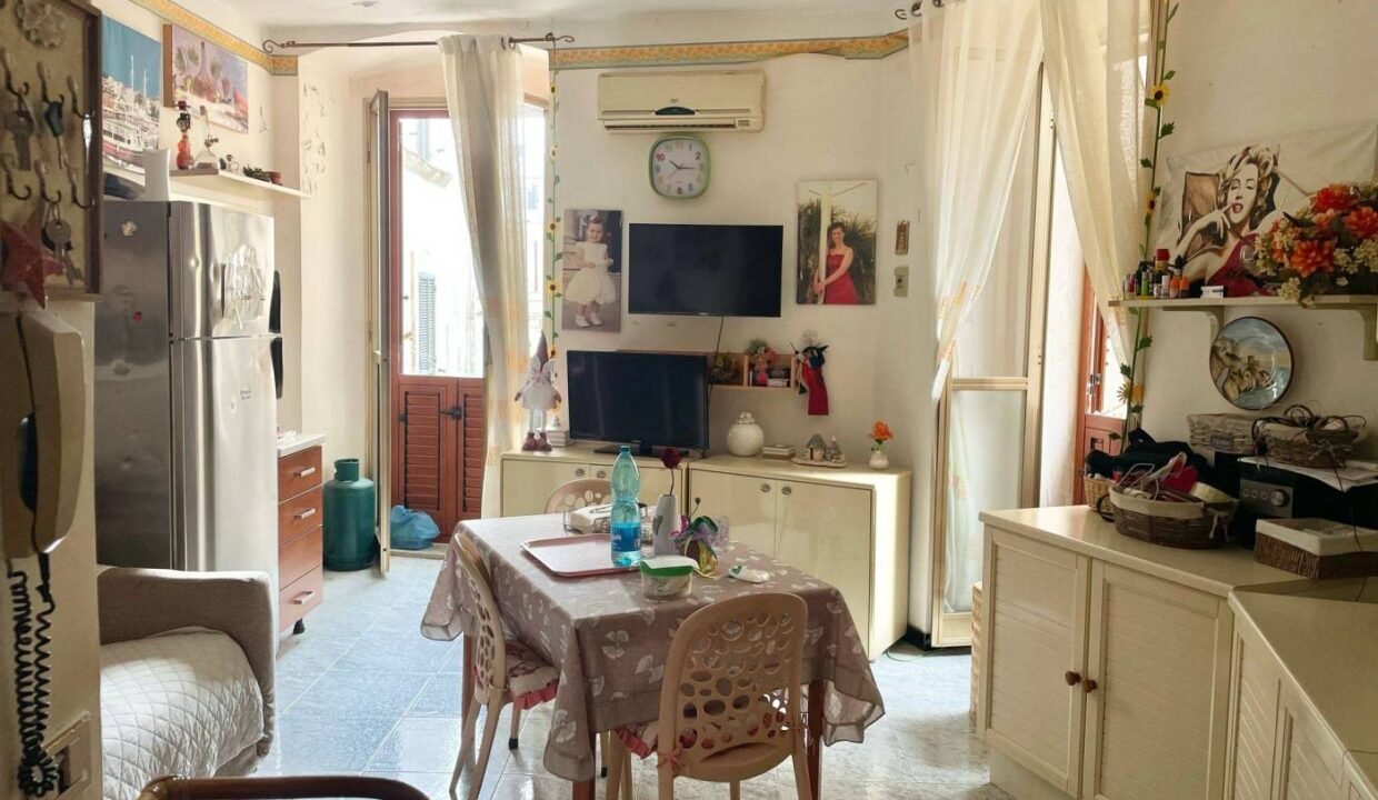 immobile-vendesi-via-peroscia-apulia-case (24)