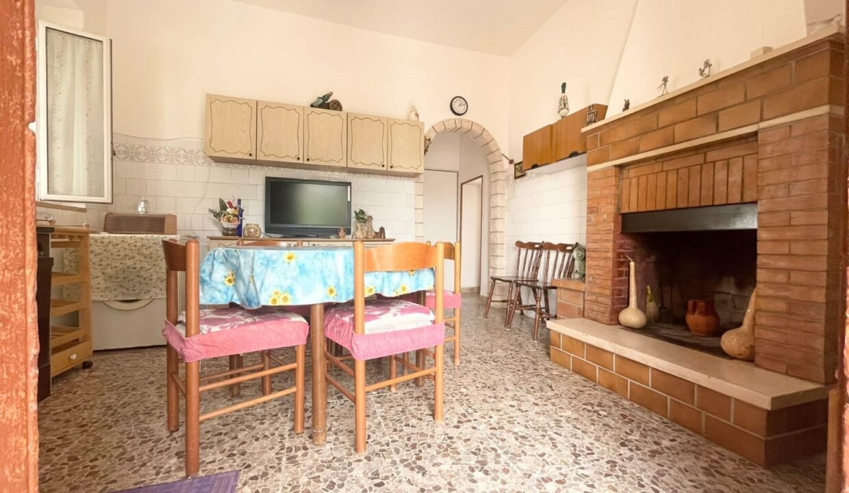 immobile-vendesi-contrada-romanelli-monopoli-apulia-case (12)