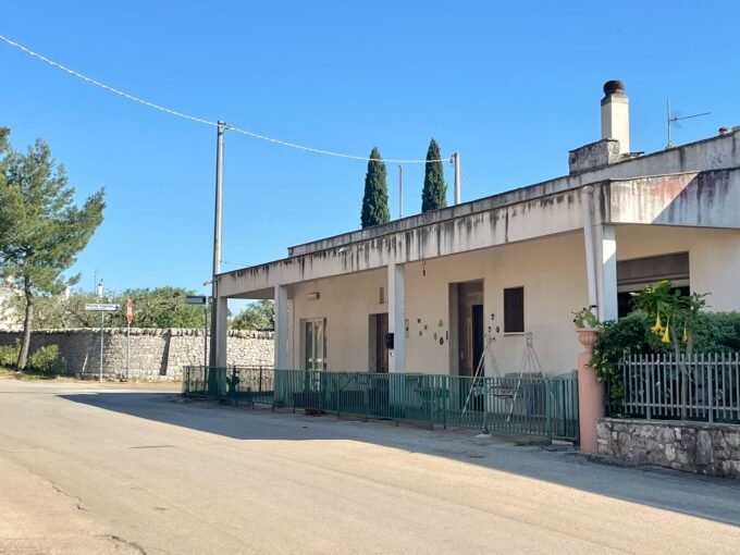immobile-vendesi-contrada-virbo-monopoli-apulia-case