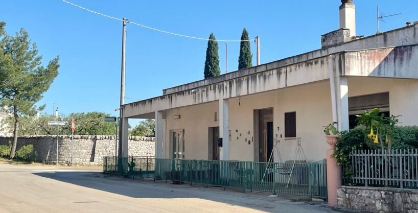 immobile-vendesi-contrada-virbo-monopoli-apulia-case