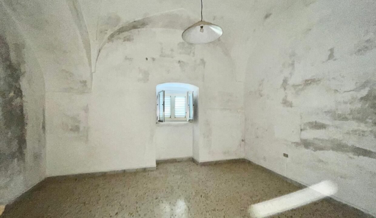 immobile-vendesi-via-alberobello-castellana-apulia-case (30)