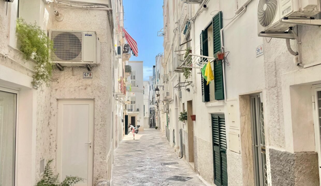 immobile-vendesi-via-garibaldi-monopoli-apulia-case (1)