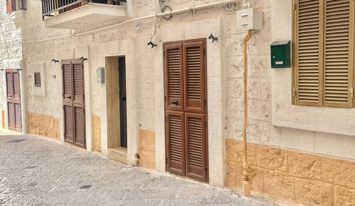 immobile-vendesi-via-santa-maria-monopoli-apulia-case (13)