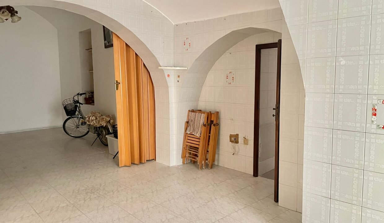 immobile-vendesi-via-santa-maria-monopoli-apulia-case (21)