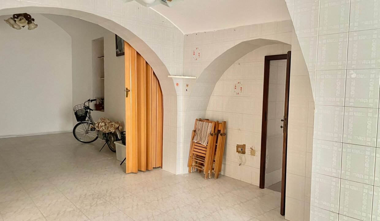 immobile-vendesi-via-santa-maria-monopoli-apulia-case (22)