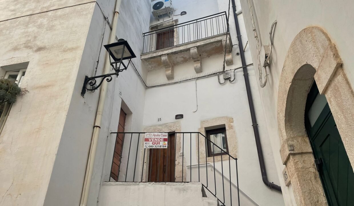 immobile-vendesi-via-storta-castellana-apulia-case (3)