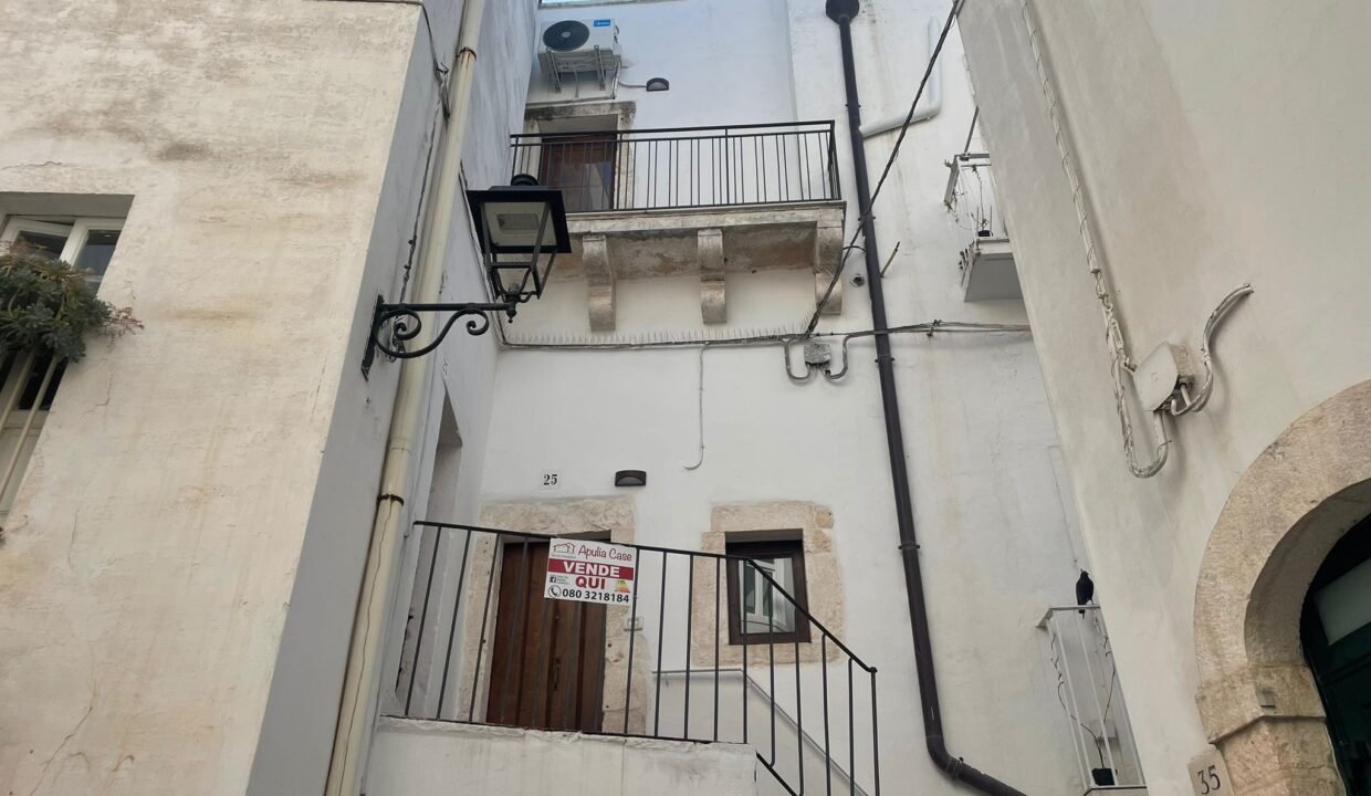 immobile-vendesi-via-storta-castellana-apulia-case (4)