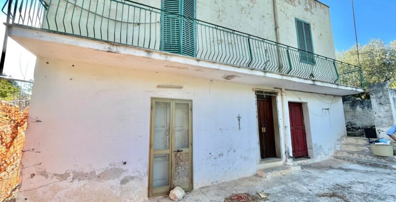 immobile-vendesi-contrada-santa-teresa-monopoli-apulia-case