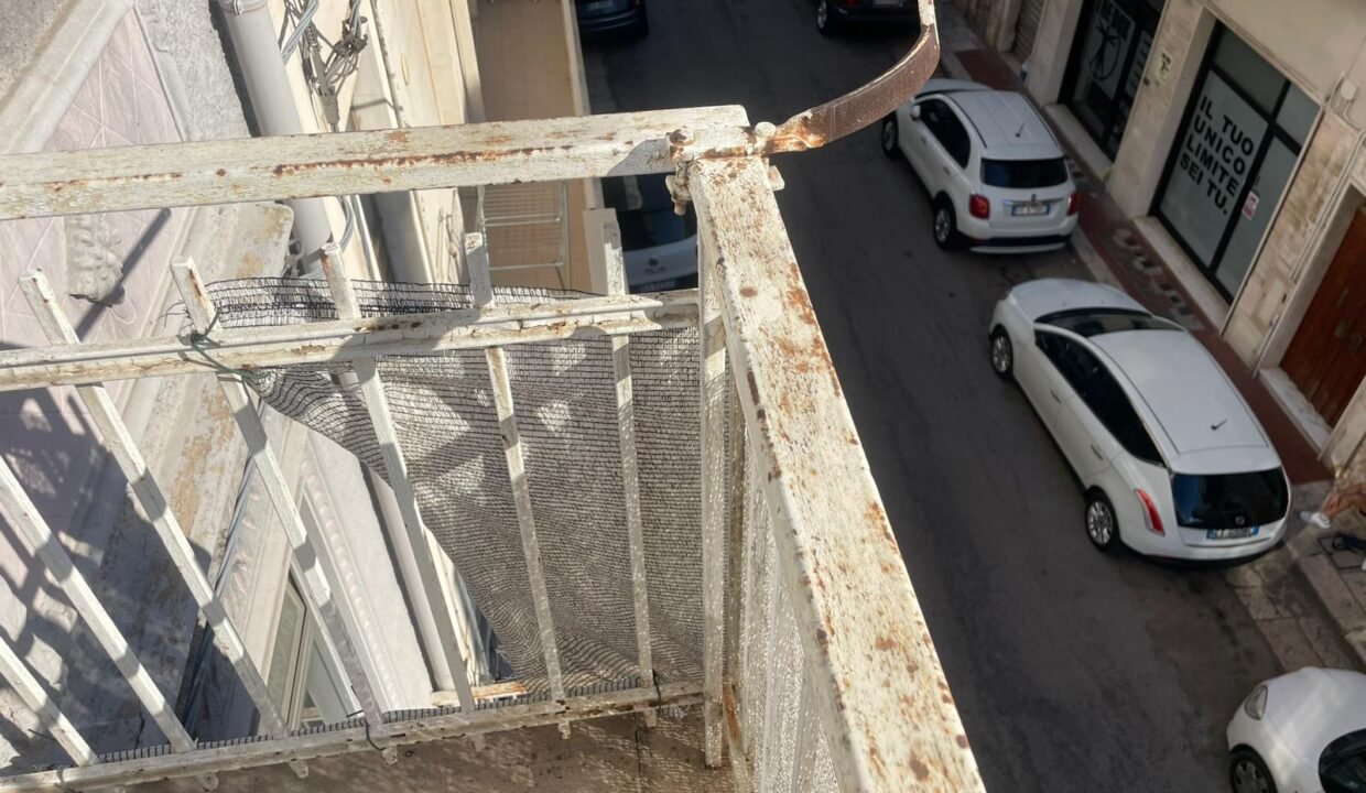 immobile-vendesi-via-vincenzo-longo-castellana-grotte-apulia-case (15)