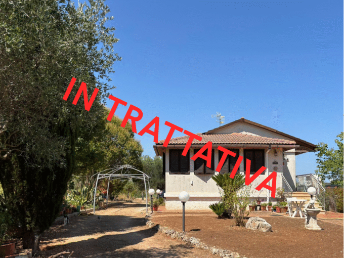 immobile-vendesi-contrada-san-bartolomeo-monopoli-apulia-case