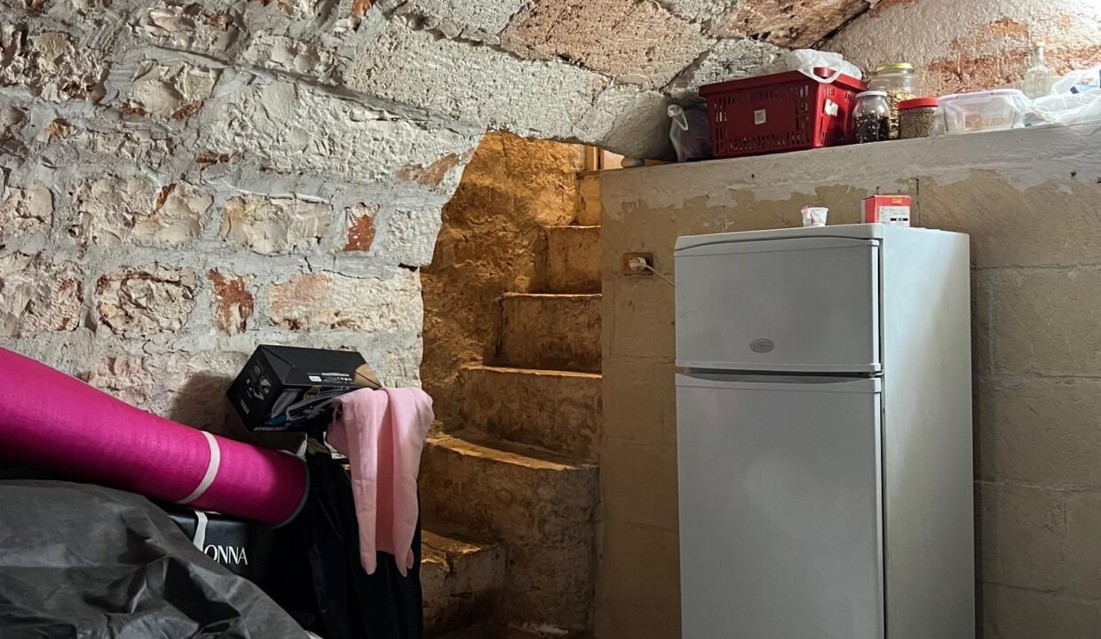 immobile-vendesi-contrada-chiesa-nuova-polignano-a-mare-apulia-case (16)