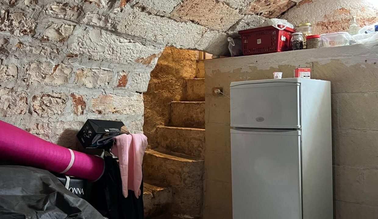 immobile-vendesi-contrada-chiesa-nuova-polignano-a-mare-apulia-case (17)