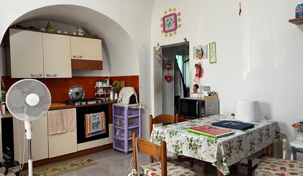 immobile-vendesi-contrada-chiesa-nuova-polignano-a-mare-apulia-case (2)