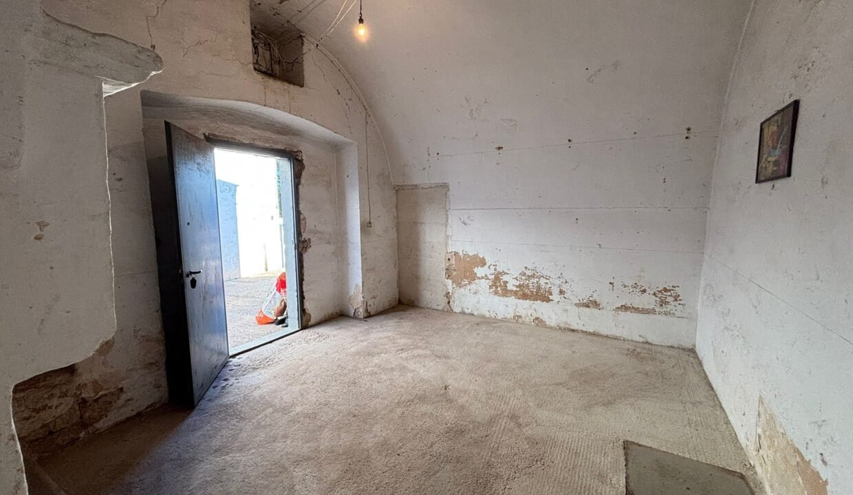 immobile-vendesi-contrada-chiesa-nuova-polignano-a-mare-apulia-case (23)