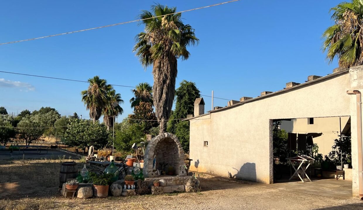 immobile-vendesi-contrada-chiesa-nuova-polignano-a-mare-apulia-case (44)