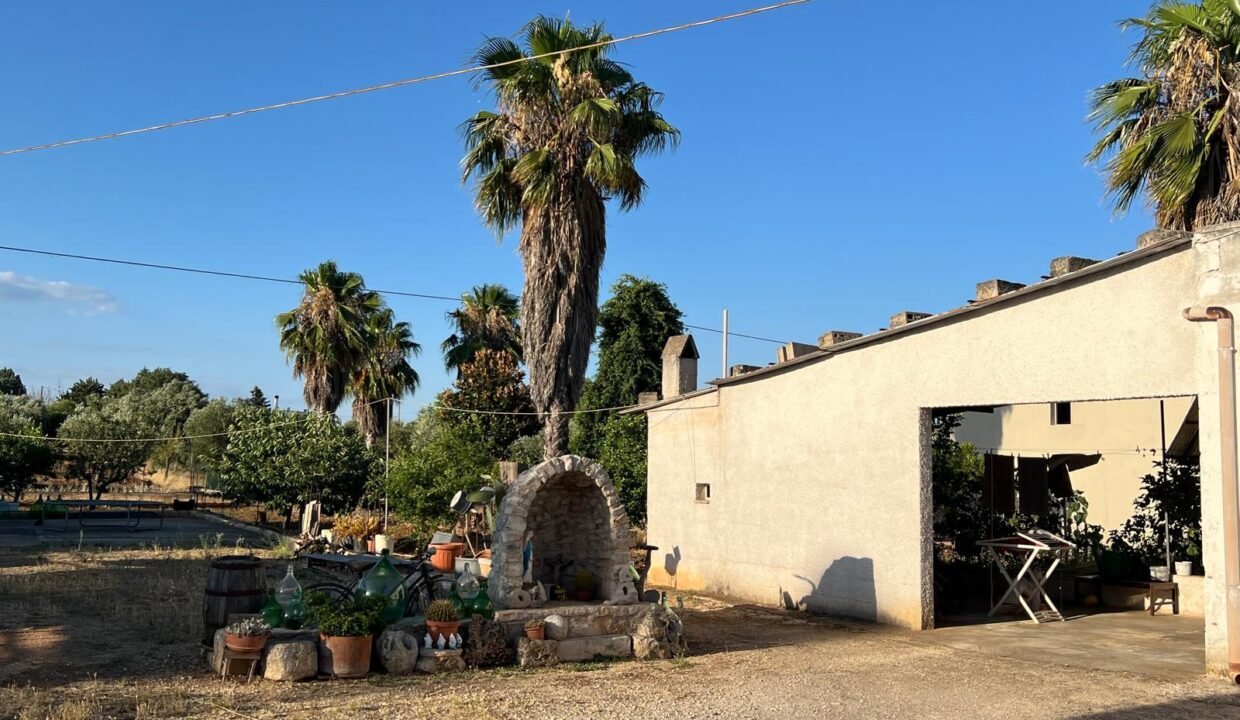 immobile-vendesi-contrada-chiesa-nuova-polignano-a-mare-apulia-case (45)