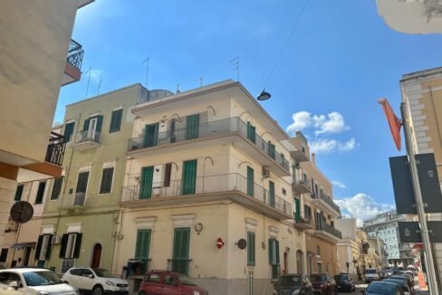 immobile-vendesi-via-cesare-battisti-monopoli-apulia-case