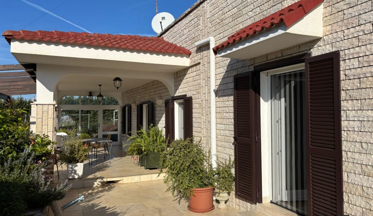 Immobile-vendesi-contrada-tavarello-monopoli-apulia-case (10)