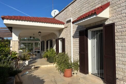 Immobile-vendesi-contrada-tavarello-monopoli-apulia-case