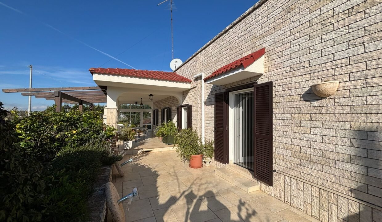 Immobile-vendesi-contrada-tavarello-monopoli-apulia-case (11)