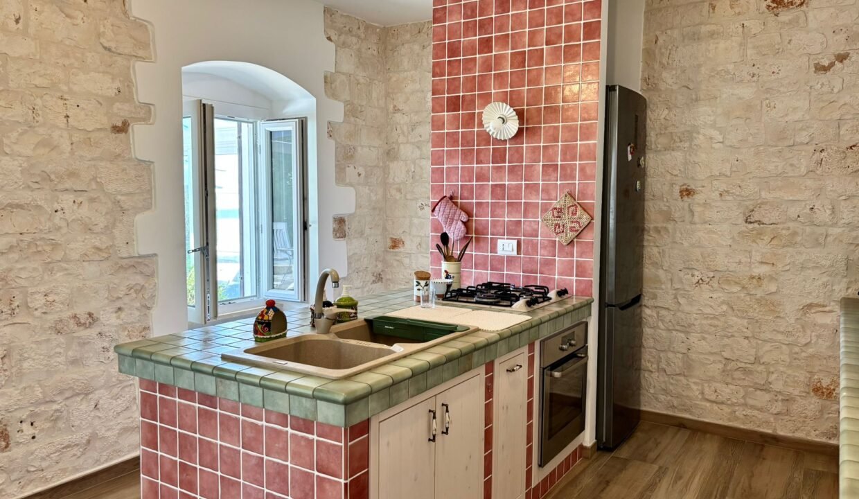 Immobile-vendesi-contrada-tavarello-monopoli-apulia-case (18)