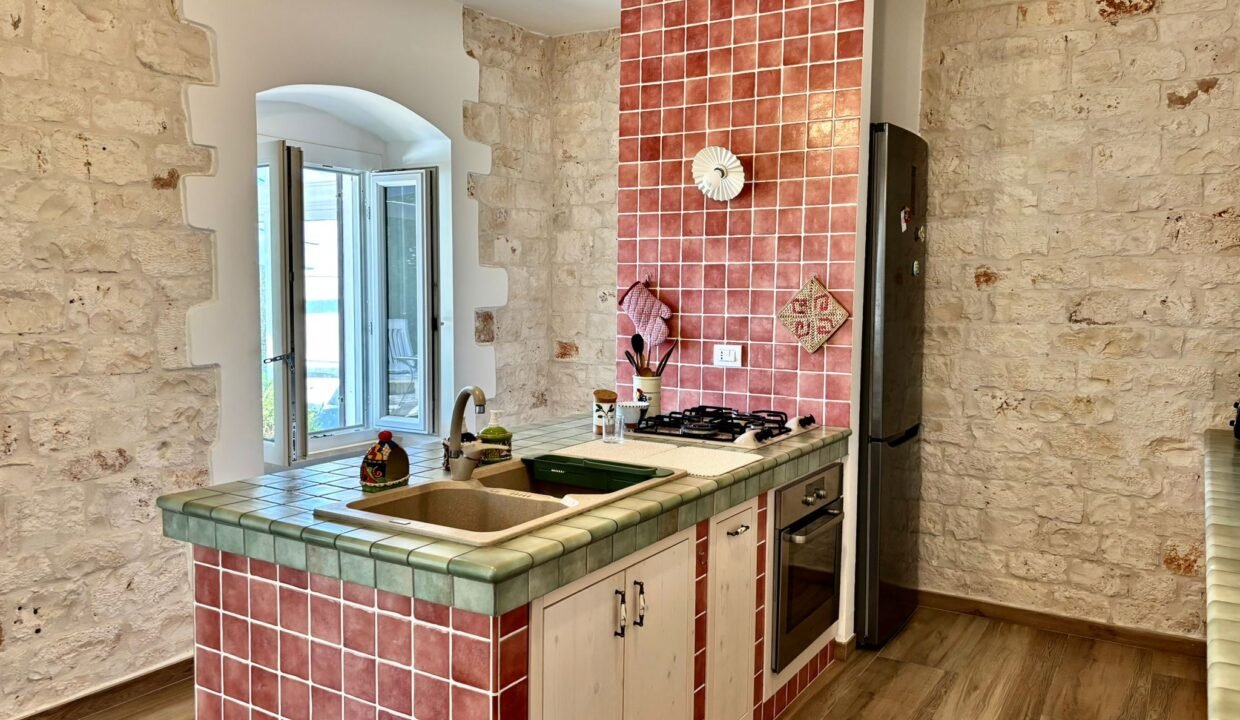 Immobile-vendesi-contrada-tavarello-monopoli-apulia-case (19)