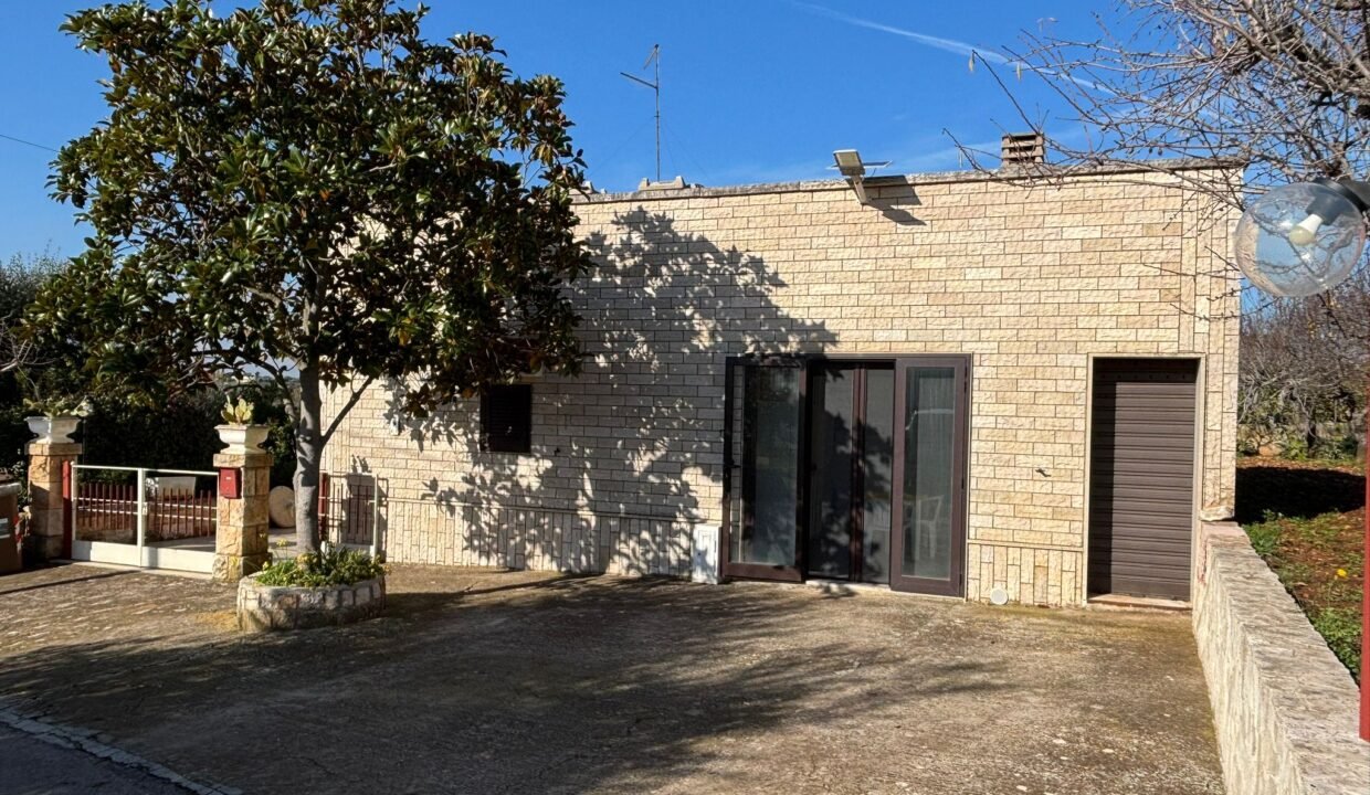 Immobile-vendesi-contrada-tavarello-monopoli-apulia-case (2)