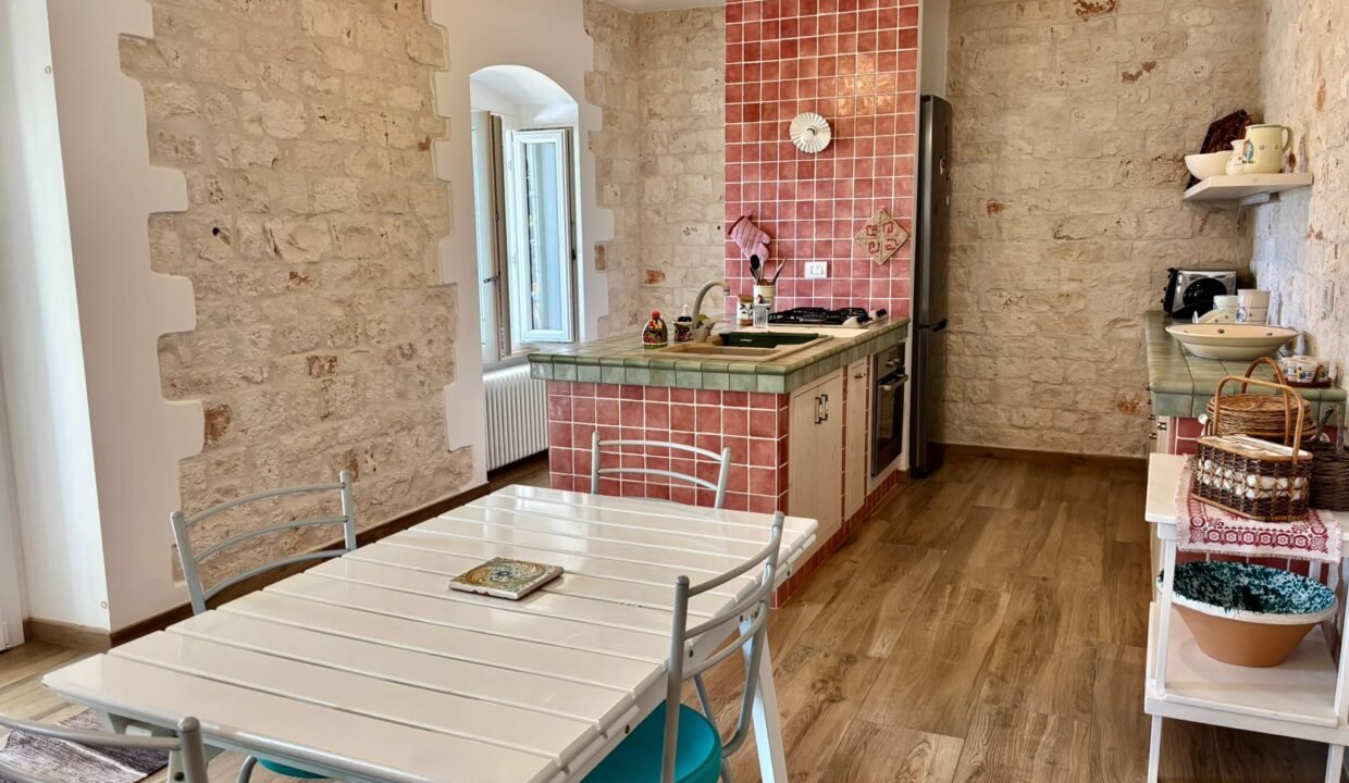 Immobile-vendesi-contrada-tavarello-monopoli-apulia-case (20)