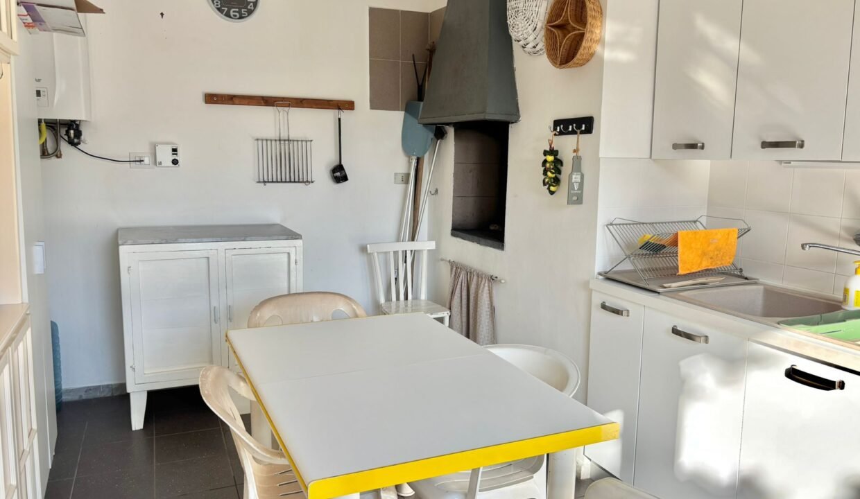 Immobile-vendesi-contrada-tavarello-monopoli-apulia-case (4)