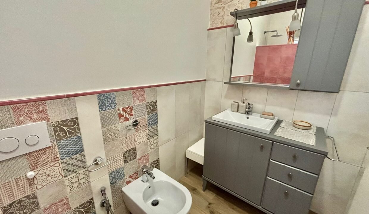 Immobile-vendesi-contrada-tavarello-monopoli-apulia-case (40)