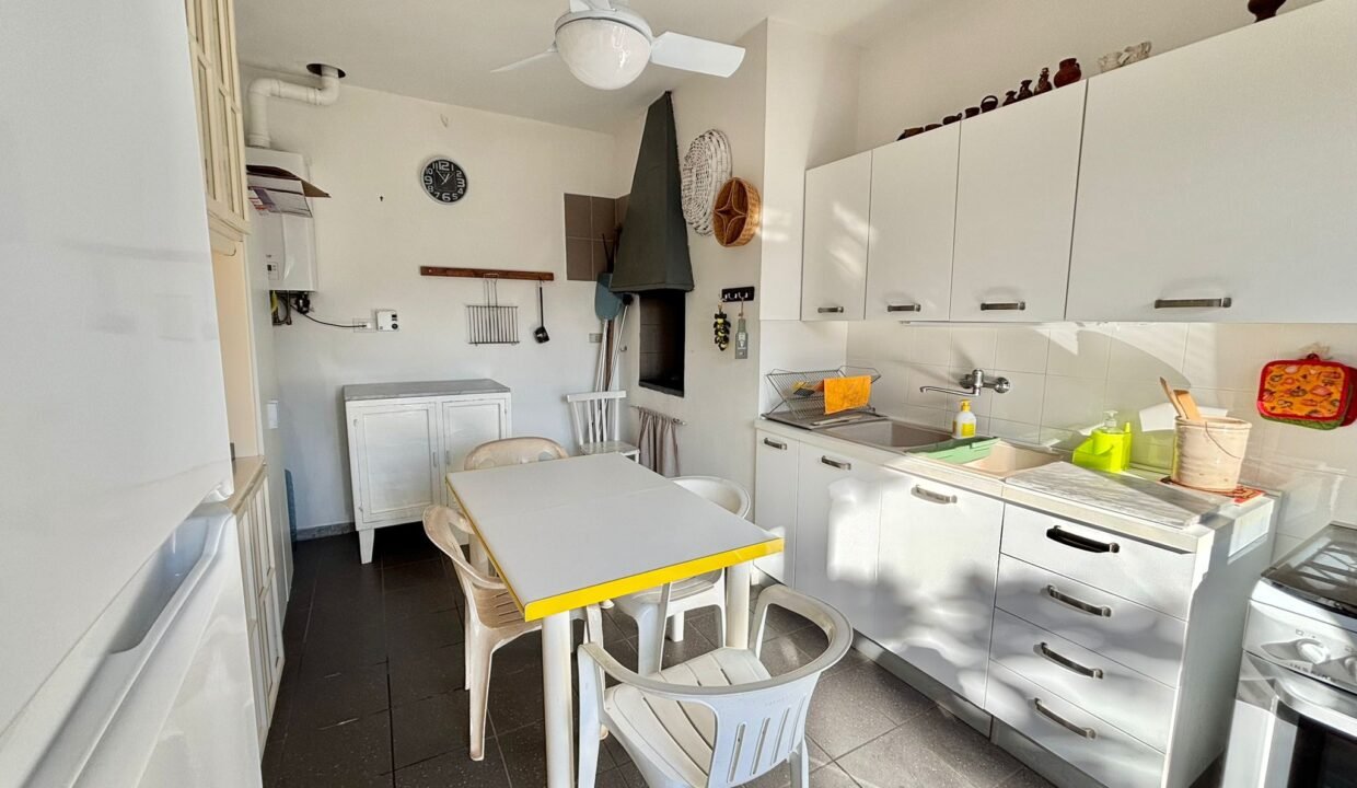 Immobile-vendesi-contrada-tavarello-monopoli-apulia-case (5)