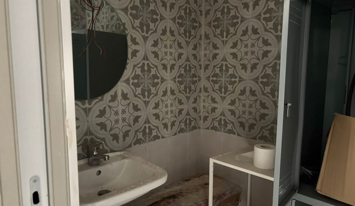 immobile-vendesi-monopoli-corso-pintor-mameli-apulia-case (11)