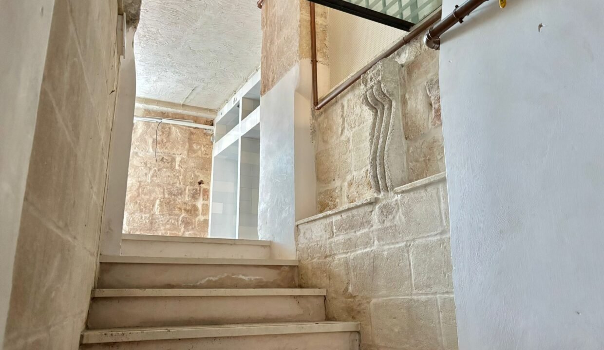 immobile-vendesi-monopoli-corso-pintor-mameli-apulia-case (24)