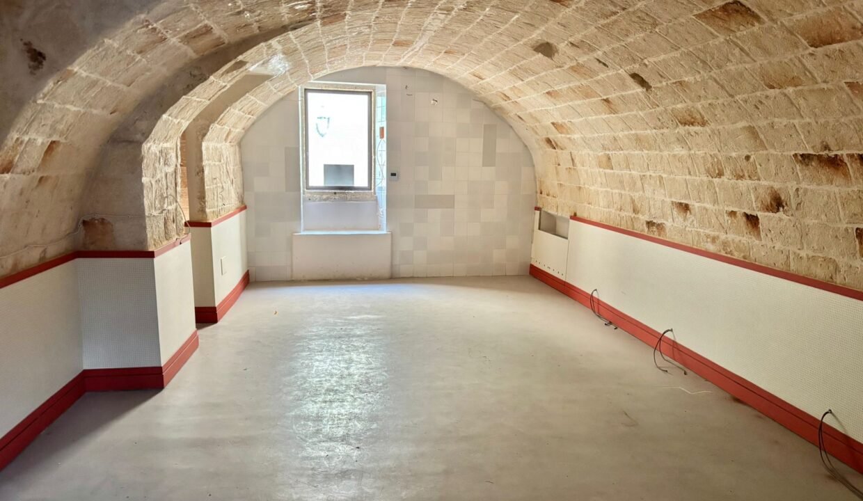 immobile-vendesi-monopoli-corso-pintor-mameli-apulia-case (6)