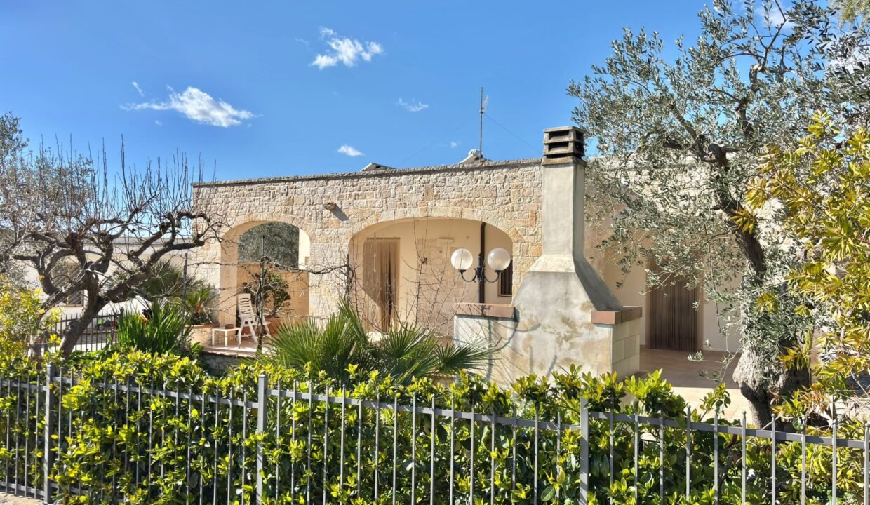 immobile-vendesi-contrada-gorgofreddo-monopoli-apulia-case (1)