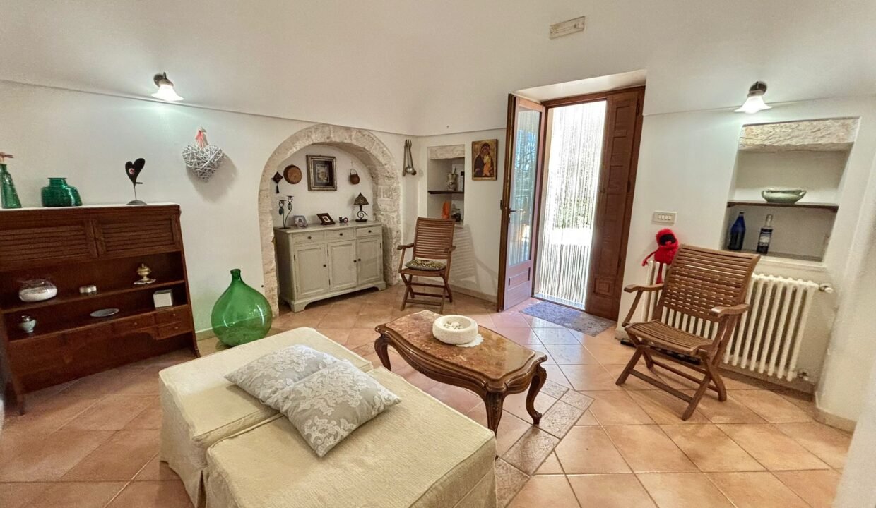 immobile-vendesi-contrada-gorgofreddo-monopoli-apulia-case (10)