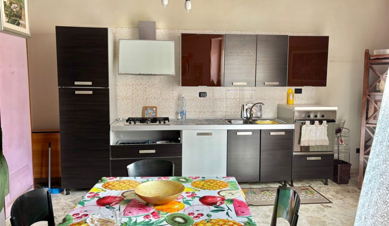 immobile-vendesi-via-luigi-finamore-pepe-monopoli-apulia-case (12)