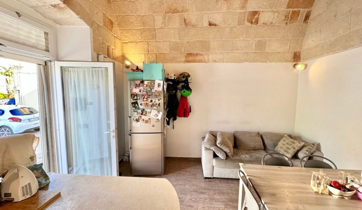 immobile-vendesi-via-san-donato-monopoli-apulia-case (7)