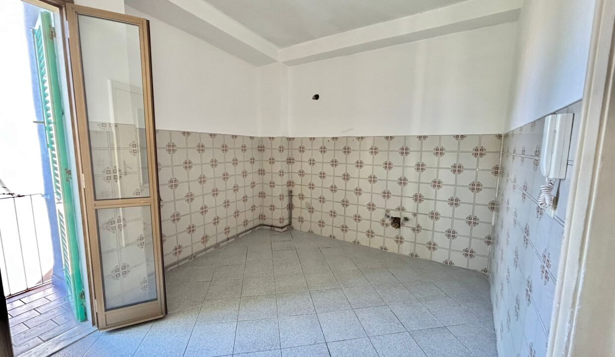 immobile-vendesi-via-sforza-monopoli-apulia-case (2)