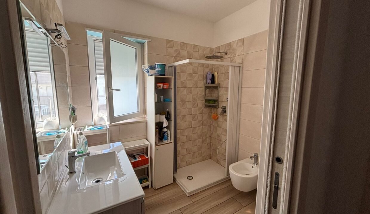 immobile-vendesi-via-vittorio-veneto-monopoli-apulia-case (3)