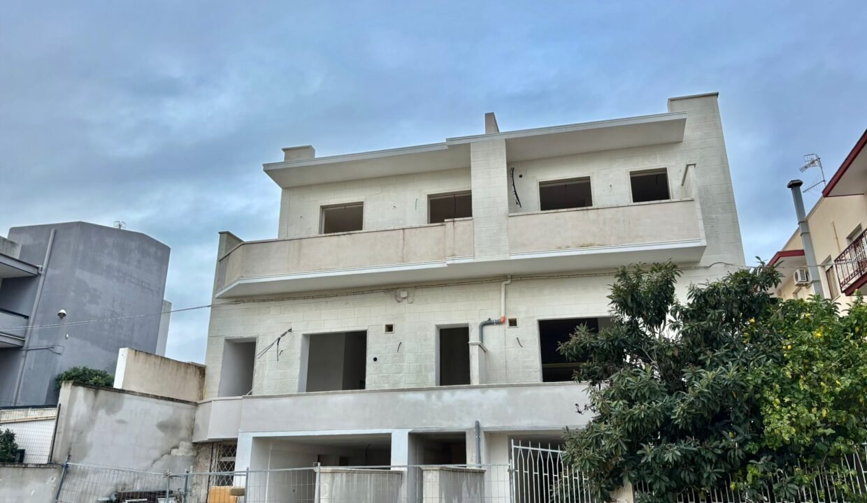 immobile-vendesi-viale-aldo-moro-monopoli-apulia-case (1)