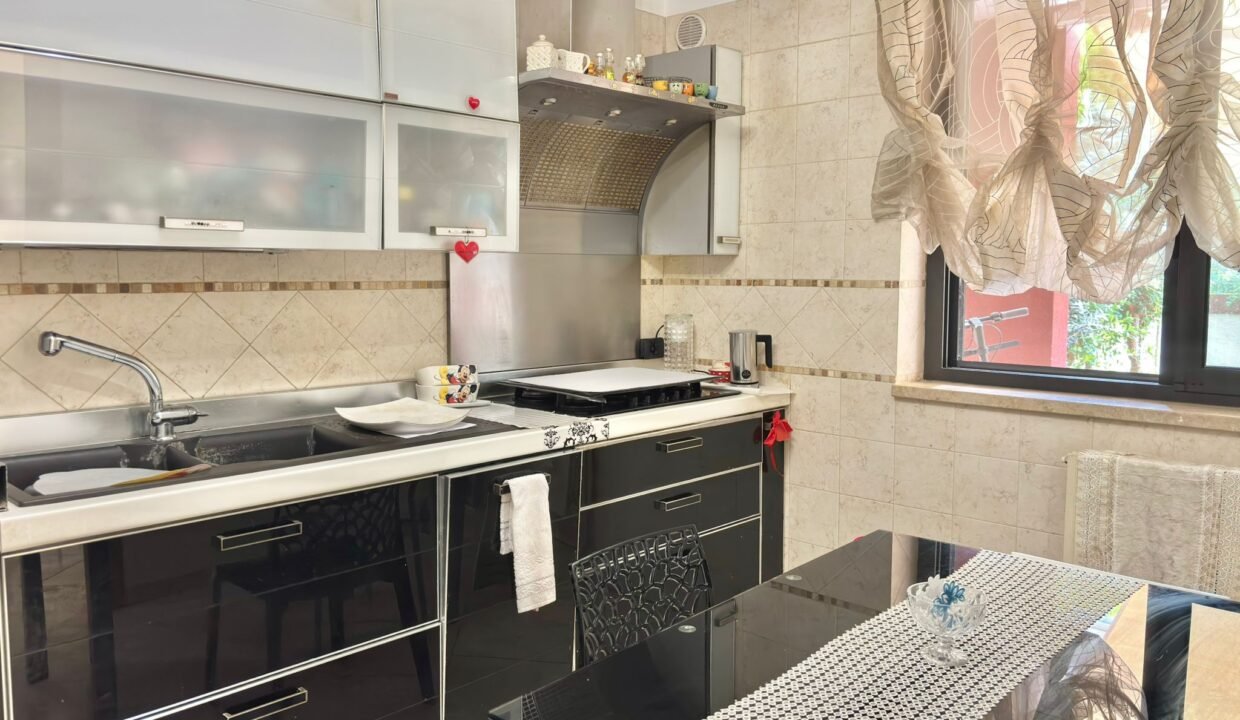 immobile-vendesi-via-avezzano-comes-monopoli-apulia-case (16)