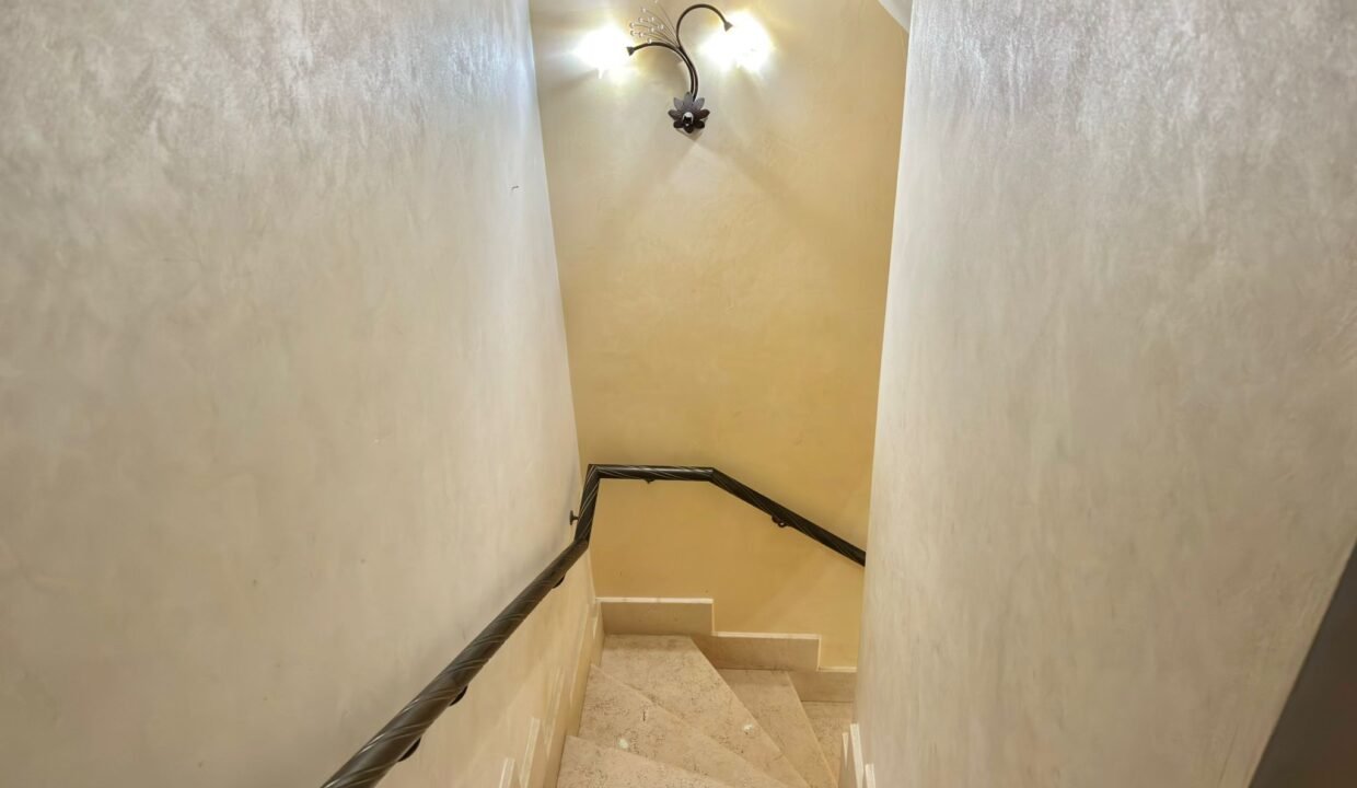 immobile-vendesi-via-avezzano-comes-monopoli-apulia-case (25)