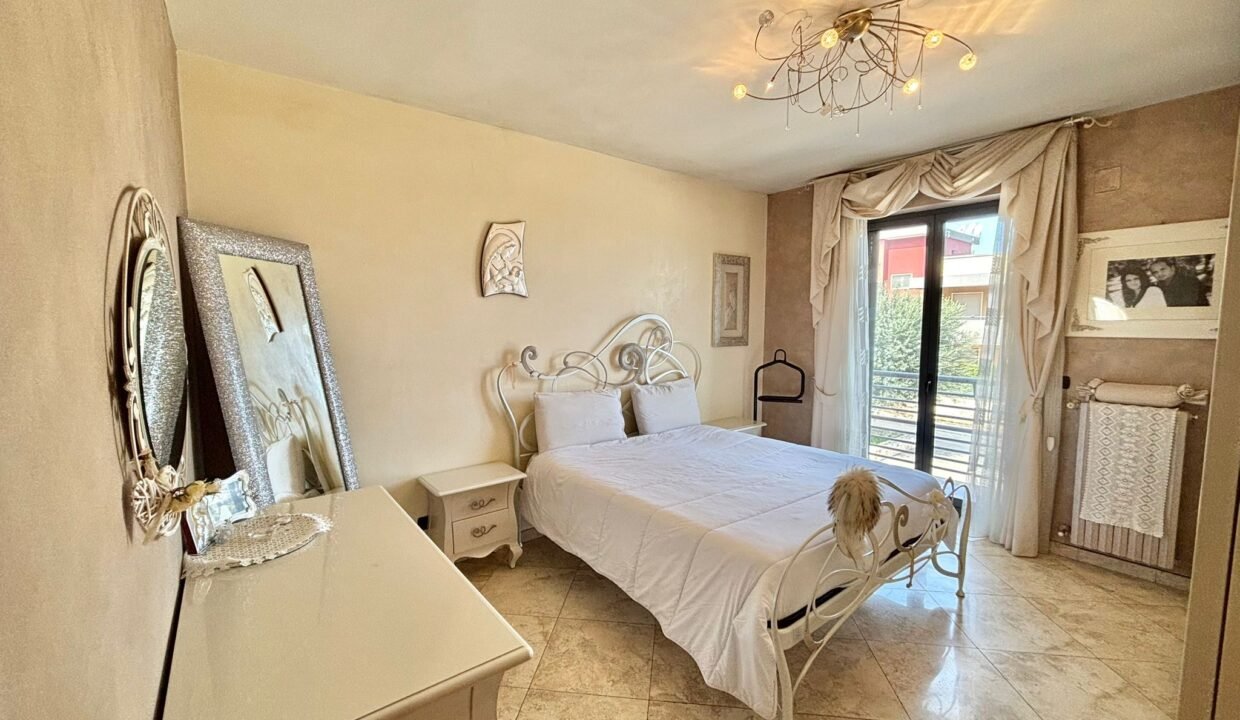 immobile-vendesi-via-avezzano-comes-monopoli-apulia-case (30)