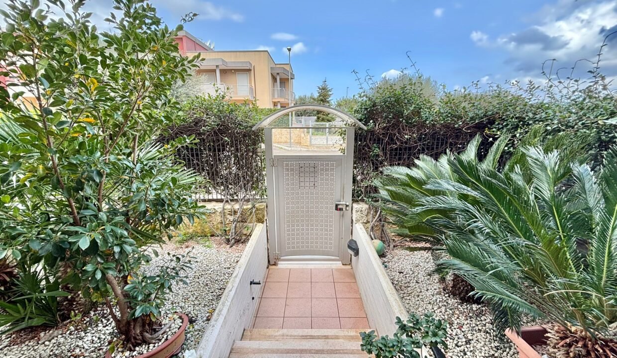 immobile-vendesi-via-avezzano-comes-monopoli-apulia-case (4)