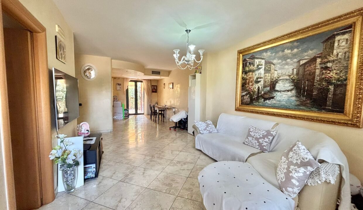 immobile-vendesi-via-avezzano-comes-monopoli-apulia-case (6)