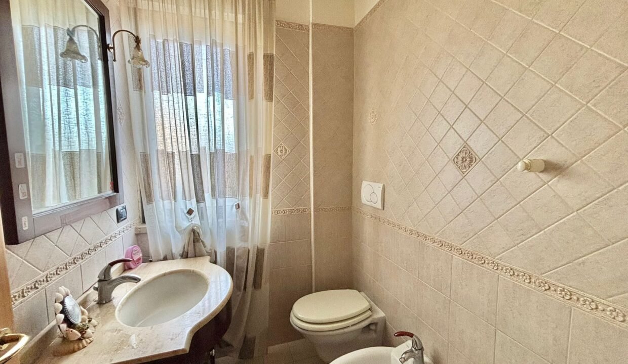 immobile-vendesi-via-avezzano-comes-monopoli-apulia-case (9)