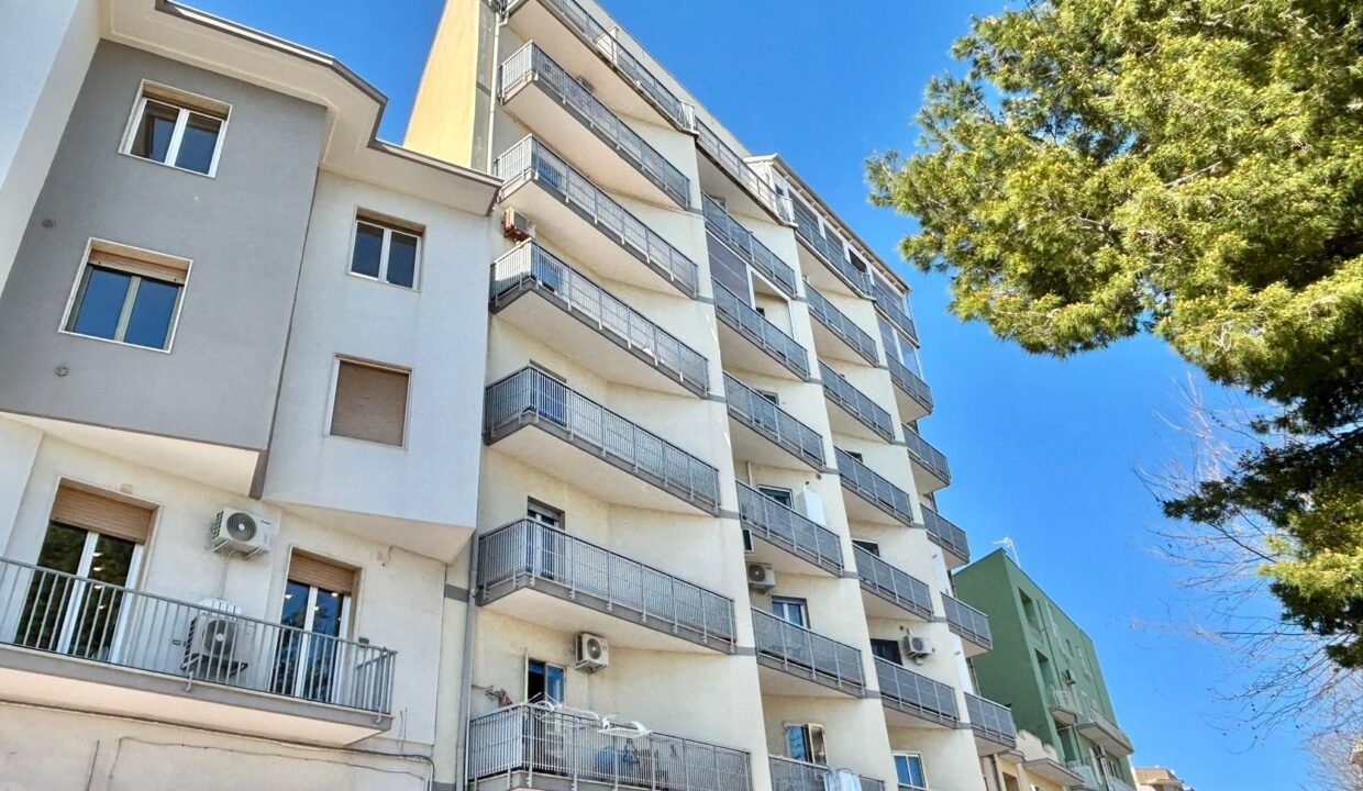 immobile-vendesi-via-fiume-monopoli-apulia-case (3)