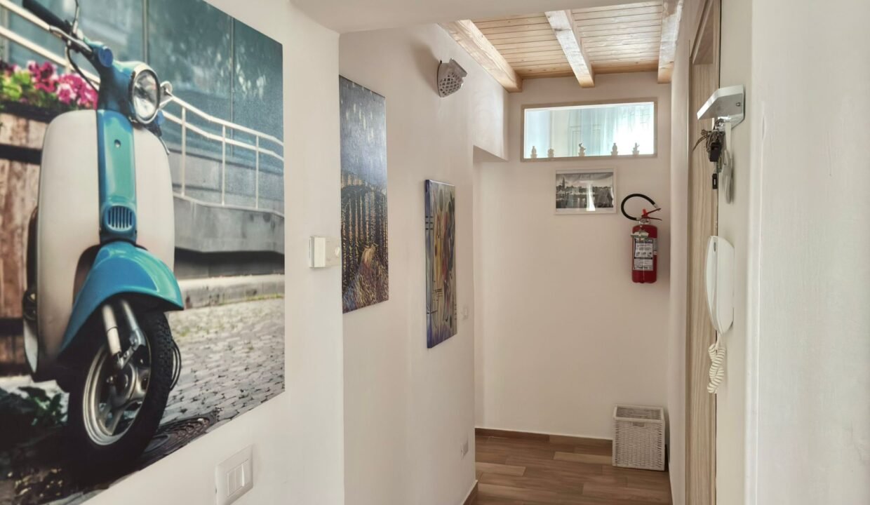 immobile-vendesi-via-ginnasio-monopoli-apulia-case (10)